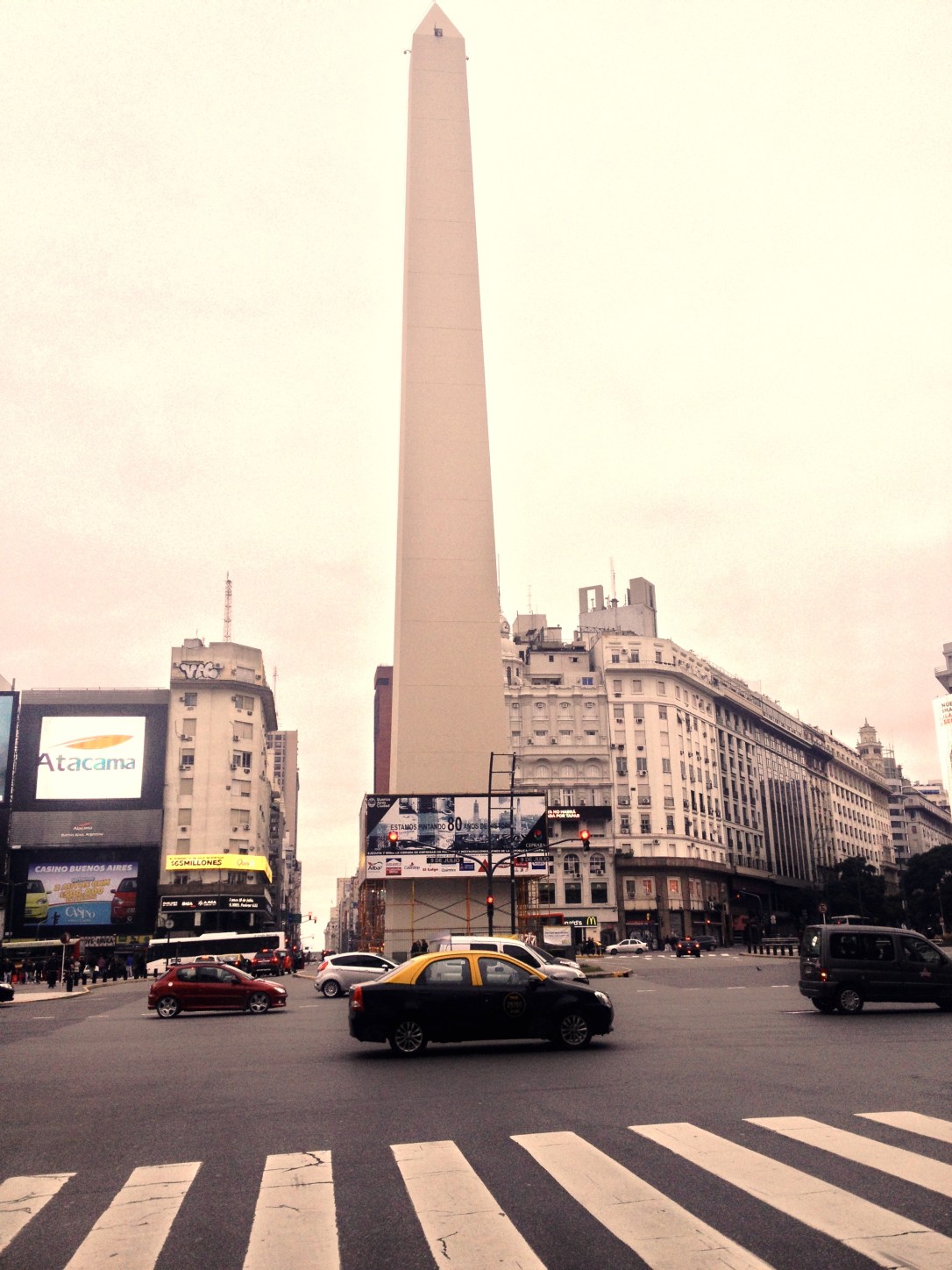 L'obélisque de Buenos Aires, Microcentro. Amérique du sud/ latine